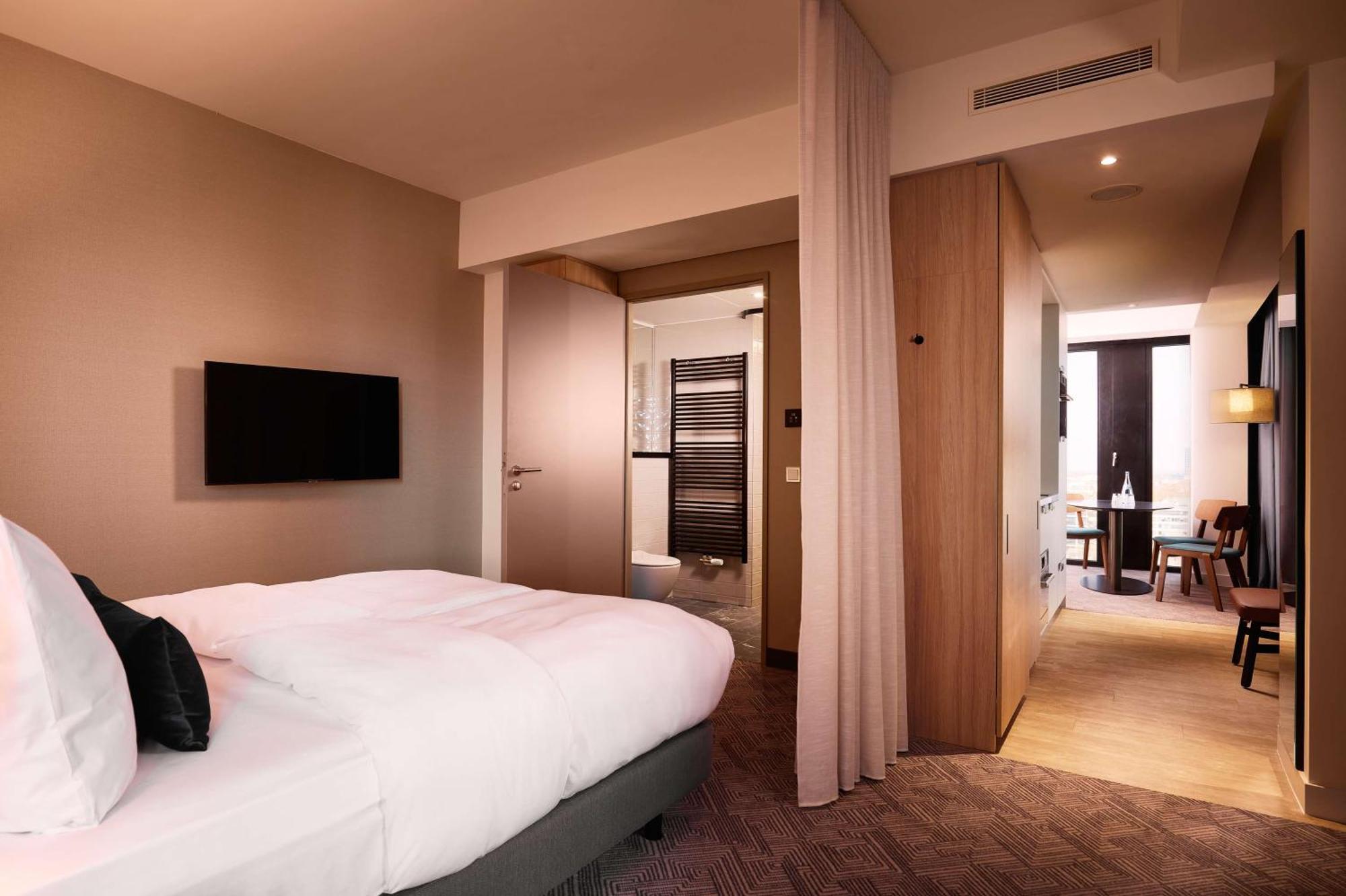 Adina Apartment Hotel Munich Exterior photo