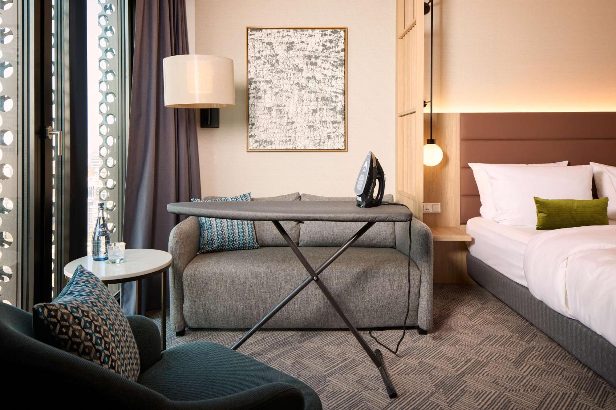Adina Apartment Hotel Munich Exterior photo