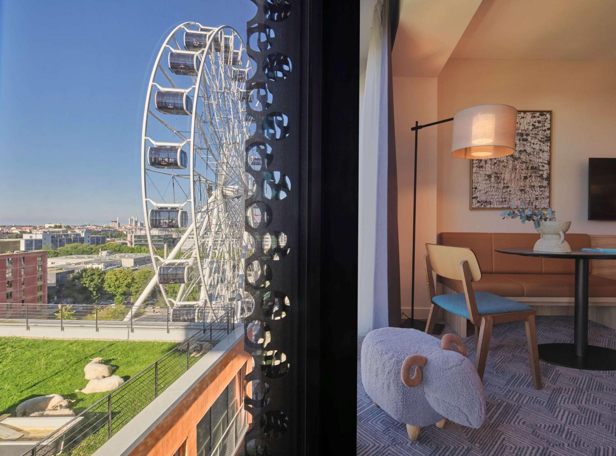 Adina Apartment Hotel Munich Exterior photo